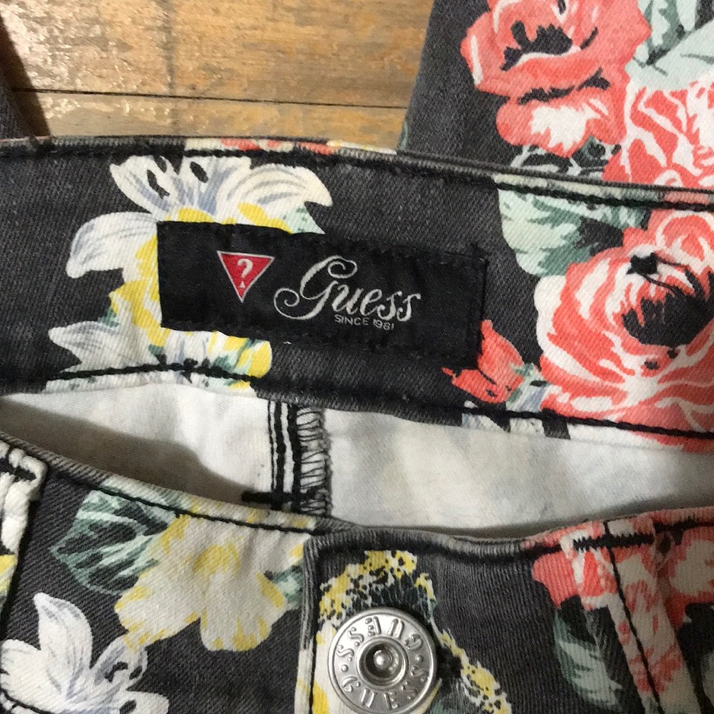 Jeans - Picture 3 of 3